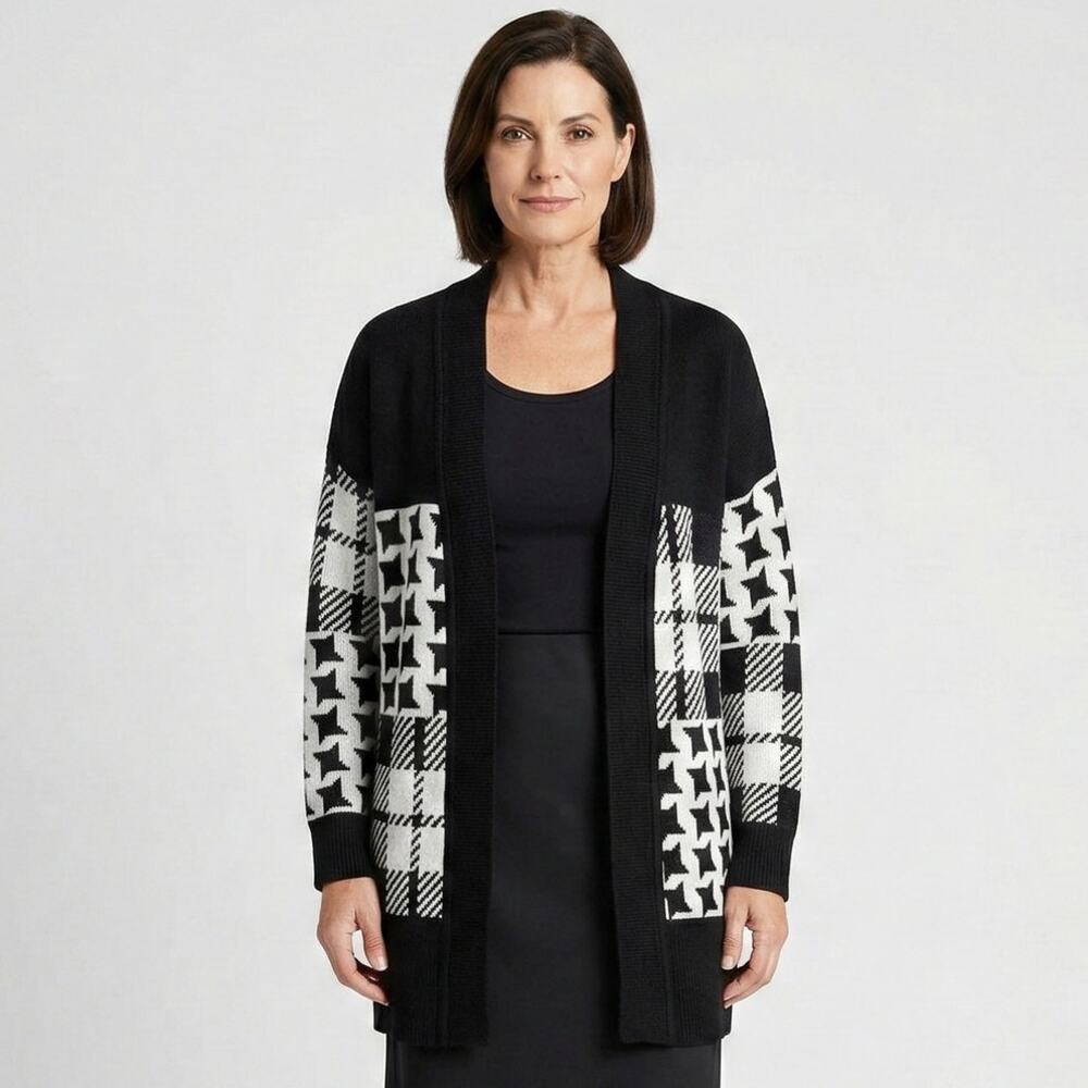 VTG Sweater Bazaar Womens Black/White Plaid Geometric Long Cardigan Size Small